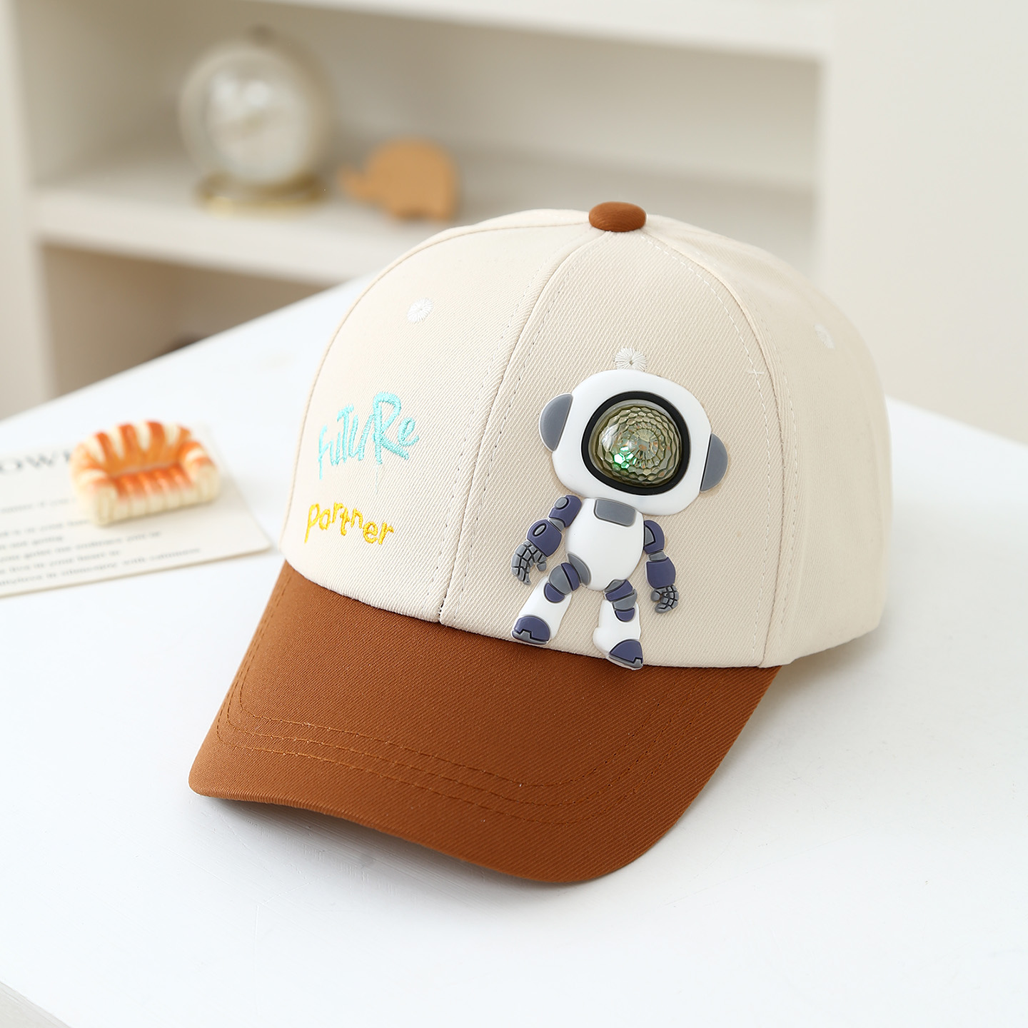 Детская мягкая резиновая кукла – обзор и цена Embroidery Cap