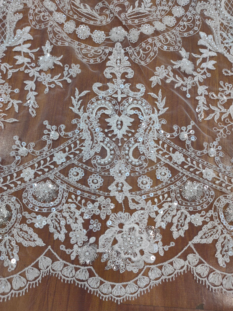 Свадебное платье высокого каче – обзор и цена Embroidery Gradient