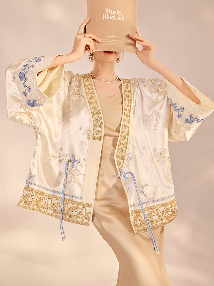 Весенняя коллекция 2026: Новая – обзор и цена Embroidery Jacket