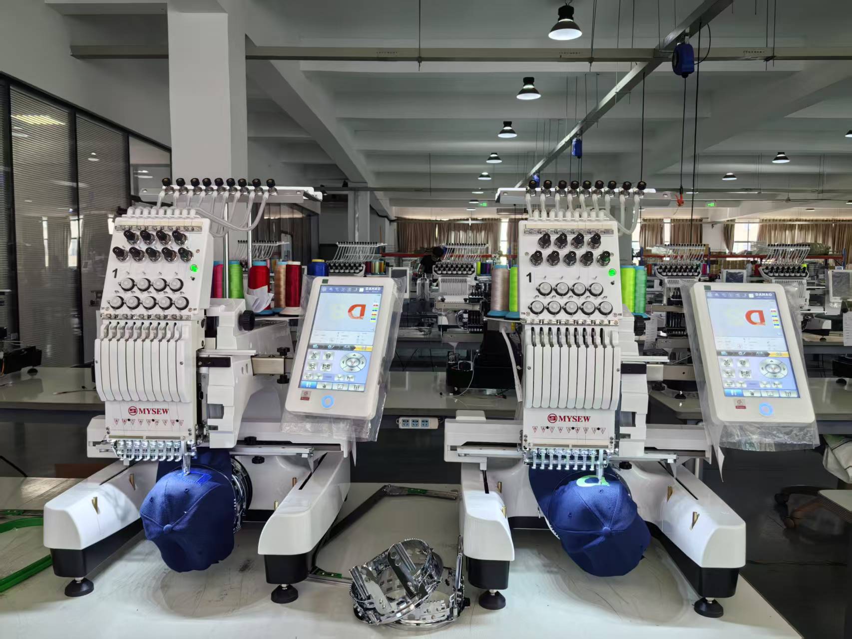 Автоматическая одноголовочная  – обзор и цена Embroidery Machine Computerized
