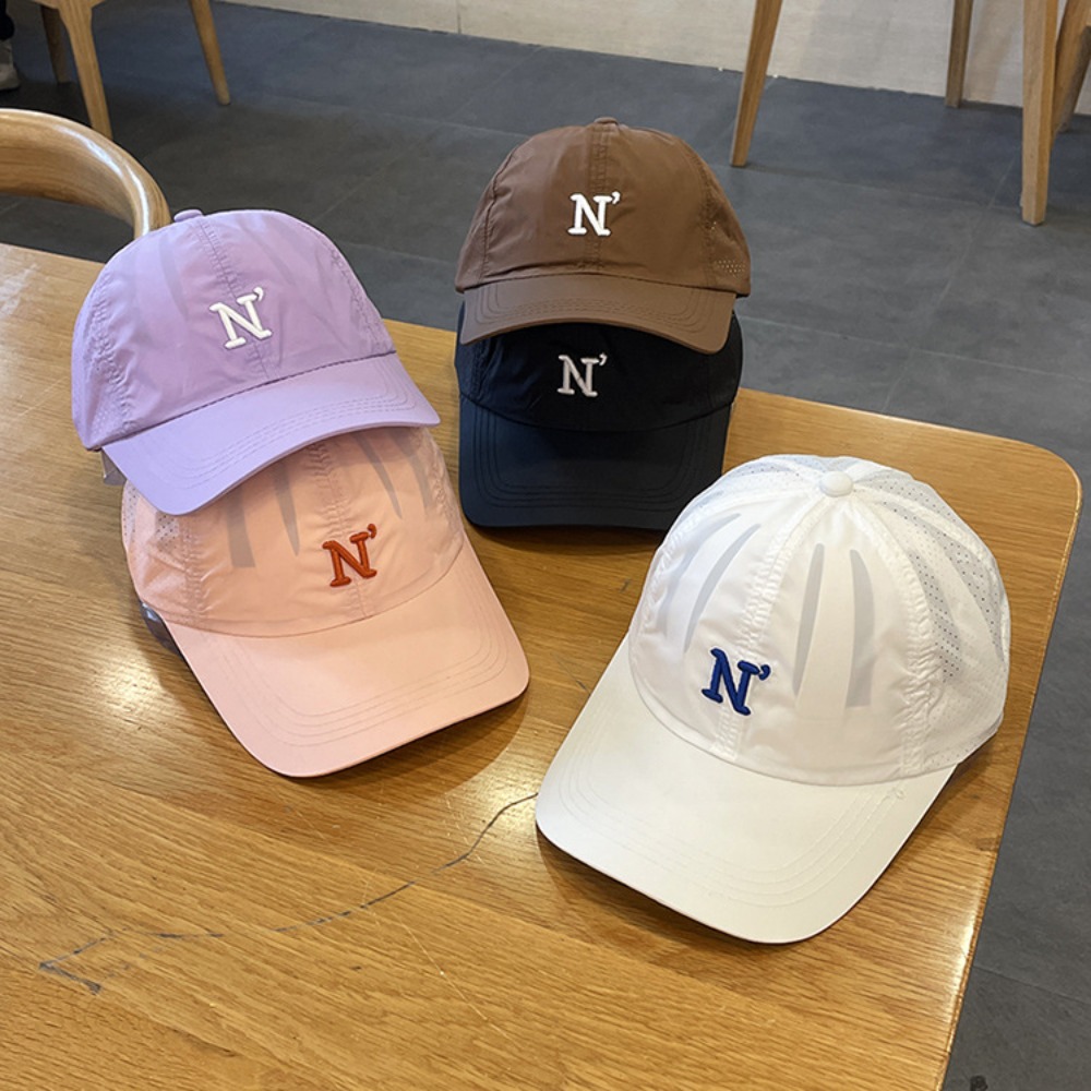 Бейсболка с вышивкой буквы N,  – обзор и цена Embroidery Letter N
